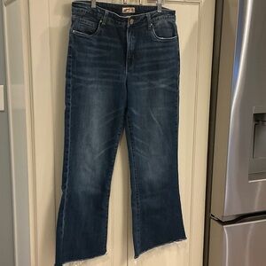 Women’s Kut from the Kloth jeans. Size 12.